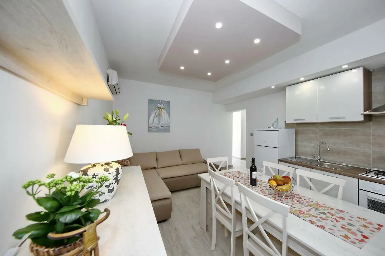 Apartment Nela Zadar 0*,  Kroatien